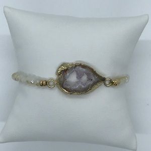 Stretchy beaded bracelet